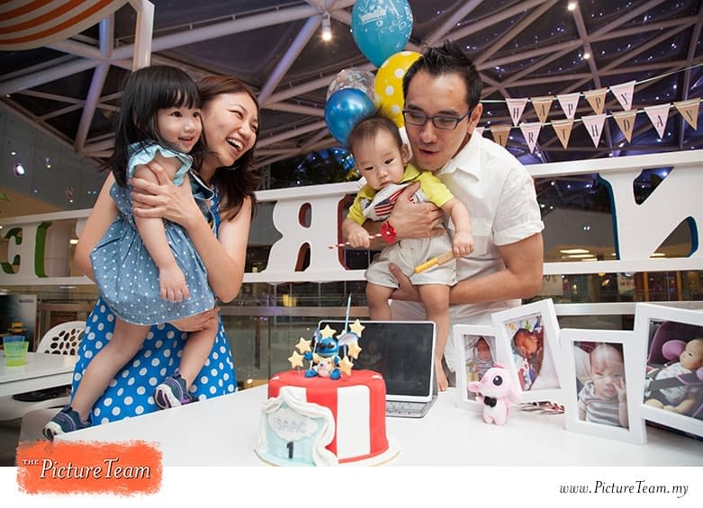 1st-year-birthday-party-photographer-kuala-lumpur-picture-team